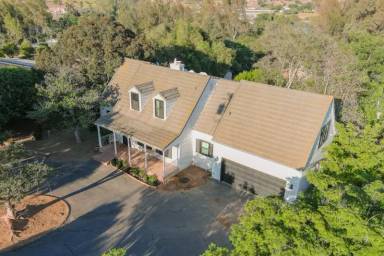 Main picture of 4962 Caroline Ln