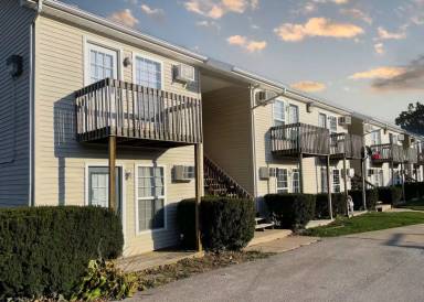 Main picture of 106 W Shelbourne Dr