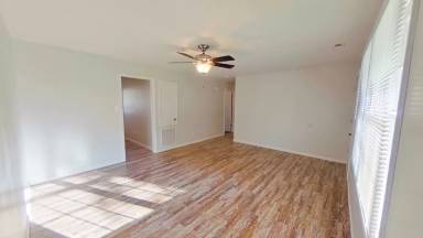 Main picture of 1536 Rossmore Dr