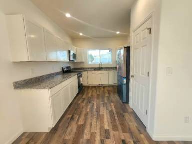 Main picture of 651 E Laporte Dr