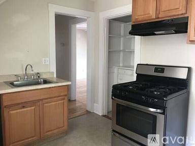 Main picture of 10 Oakview Ter