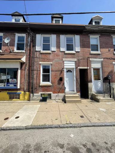 Main picture of 2709 Kirkbride St
