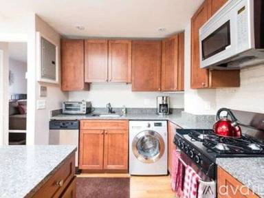 Main picture of 32 Gray St