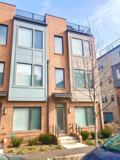 Main picture of 16191 Decker Pl