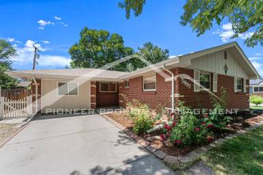 Main picture of 5987 Flower St