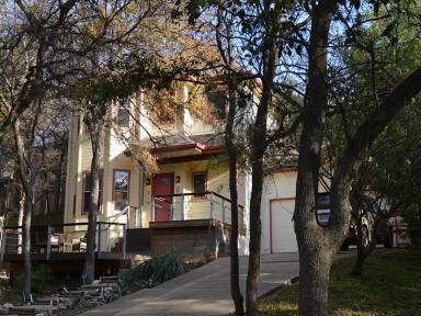 Main picture of 2603 Rae Dell Ave