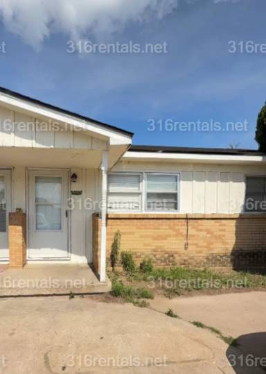 Main picture of 4400 S Dodge Ave