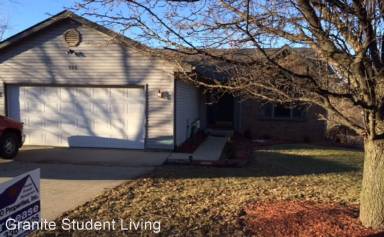 Main picture of 906 W Countryside Ln