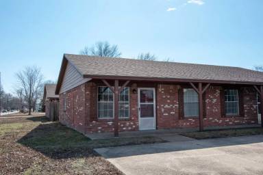 Main picture of 2201 Woodland Ave