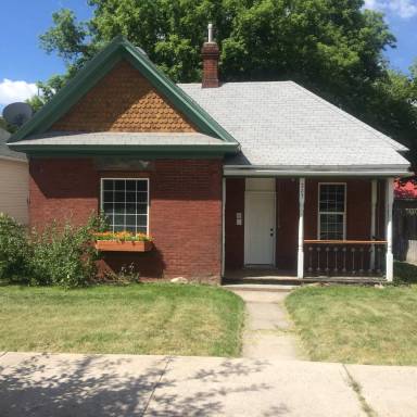 Main picture of 341 S Hayes Ave