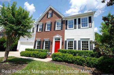Main picture of 8438 Newton Ln
