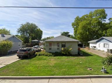 Main picture of 2012 Washington Ave