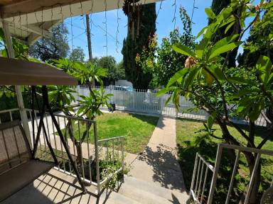 Main picture of 2910 2nd Ave