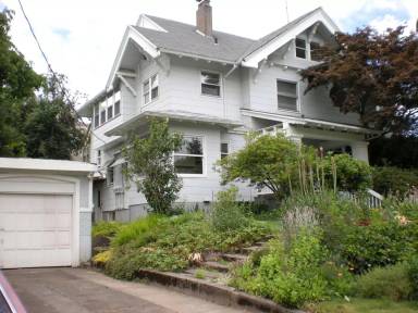 Main picture of 2170 NE Halsey 1431 NE 22nd Avenue