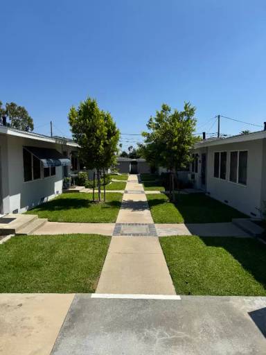 Main picture of 630 W Foothill Blvd