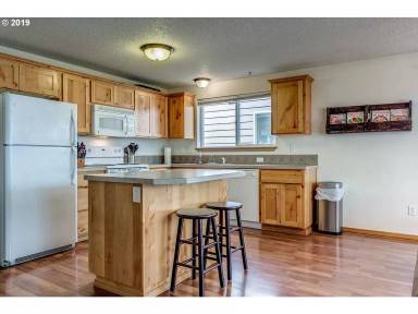 Main picture of 422 S Donna Dr
