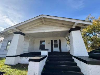 Main picture of 217 B St SW