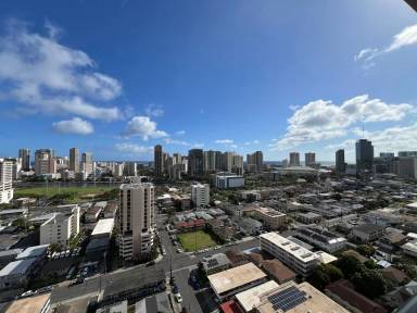 Main picture of Twenty One Hundred