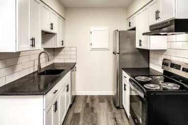 Main picture of 3760 4th Ave