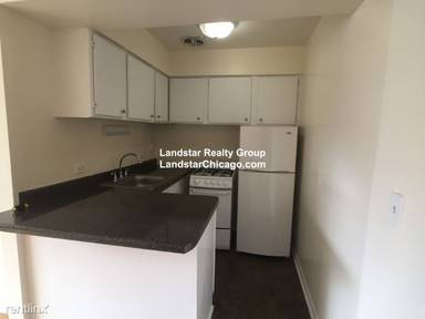 Main picture of 424 W Oakdale Ave