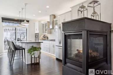 Main picture of 4037 River Valley Way
