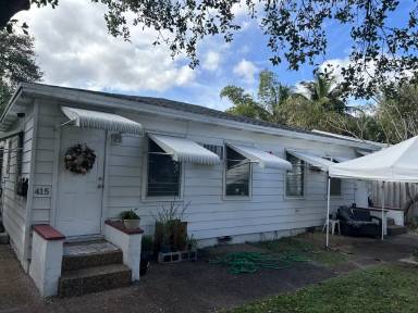 Main picture of 415 & 417 NE 2 Avenue