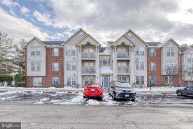 Main picture of 701 Orchard Overlook