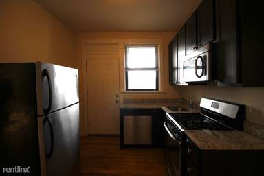 Main picture of 5029 N Western Ave