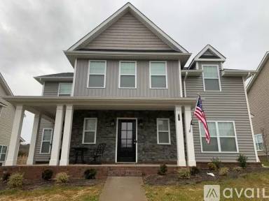 Main picture of 122 Fallberry St