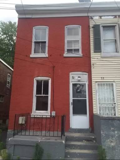 Main picture of 51 Chase St
