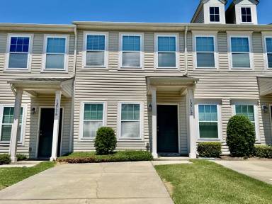Main picture of 12712 Persimmon Tree Dr