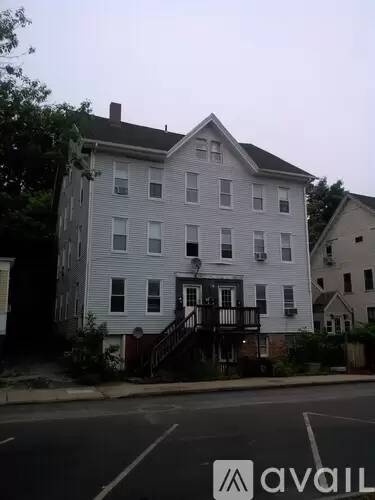Main picture of 23 First St