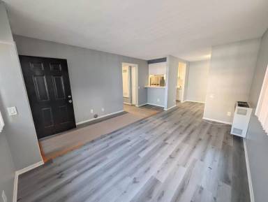 Main picture of 3043 E 15th St
