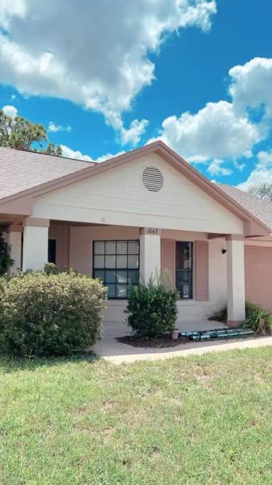 Main picture of 1043 Neely St
