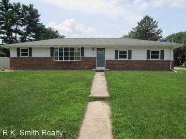 Main picture of 2804 Iroquois Ct