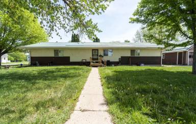 Main picture of 204 4th Ave