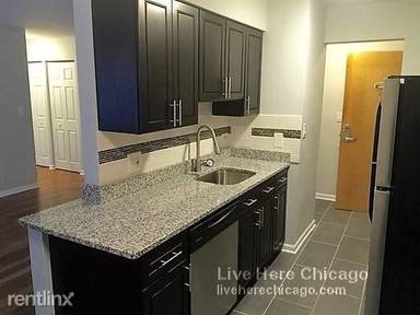 Main picture of 6119 N Kenmore Ave