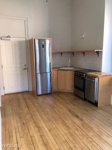 Main picture of 225 Weybosset St