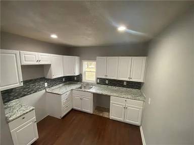 Main picture of 6237 E 12th St
