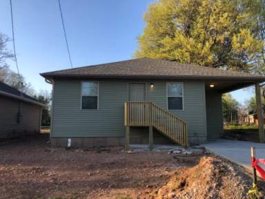 Main picture of 1025 E Jean St