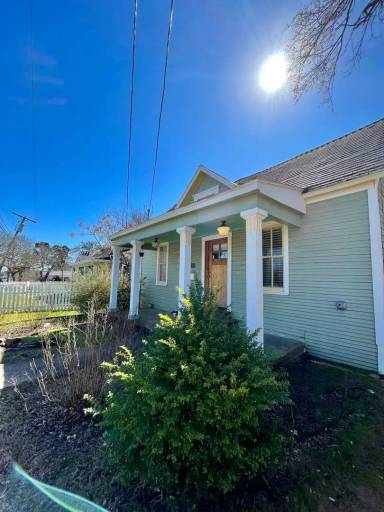 Main picture of 1318 Stafford St