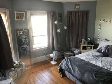 Main picture of 12 Dickson St