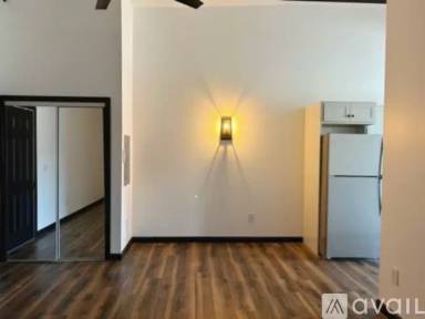 Main picture of 24 Beacon St