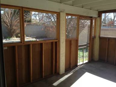 Main picture of 44908 Logue Ave