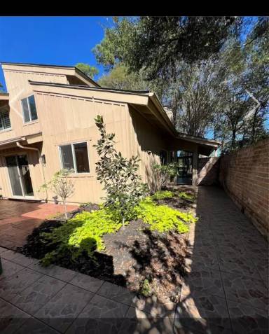 Main picture of 2221 W Settlers Way