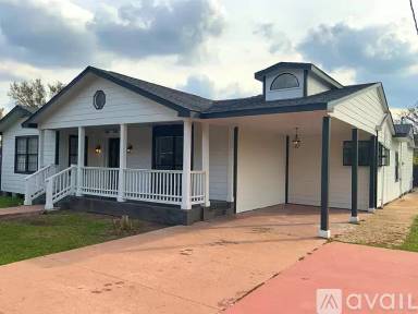 Main picture of 130 Luther St