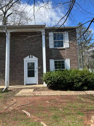 Main picture of 321 W Ridge St