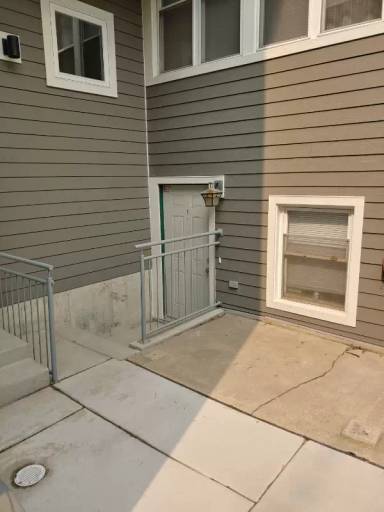 Main picture of 2041 N Kedzie Ave