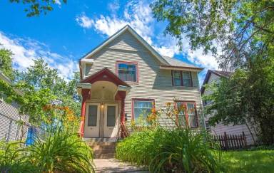 Main picture of 3641 Clinton Ave