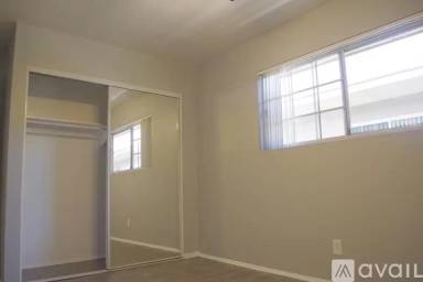 Main picture of 2232 Santa Fe Ave
